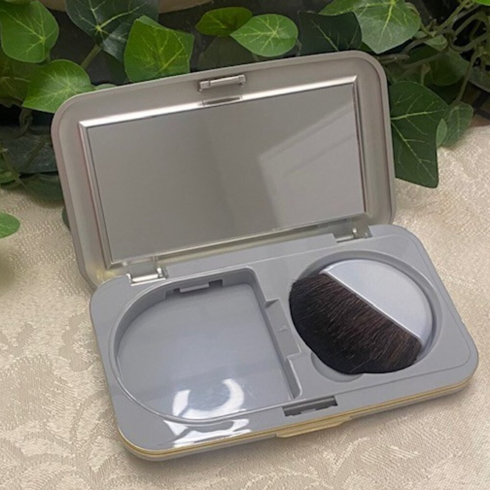 Mary Kay Timewise Silver Refillable Compact
